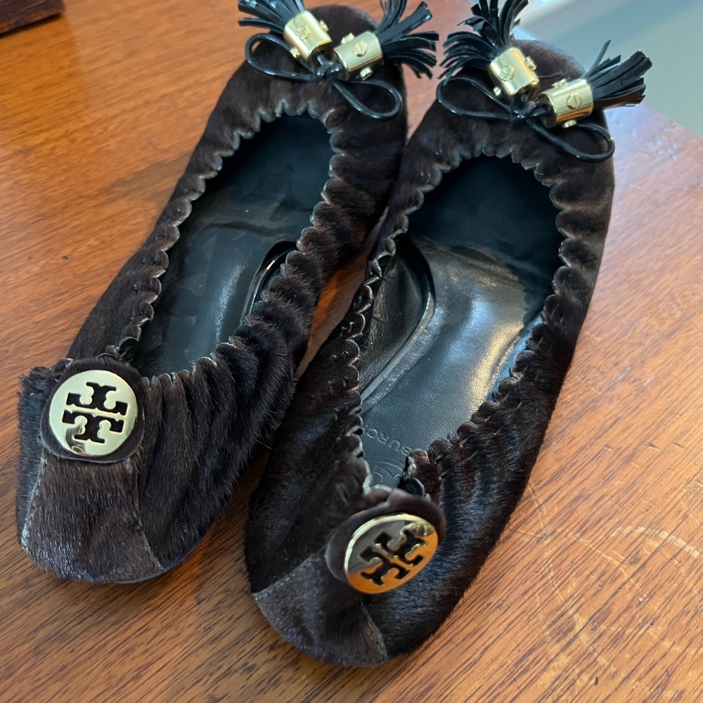 Tory Burch Size 6  Brown Fur ballet flats, with gold toggles